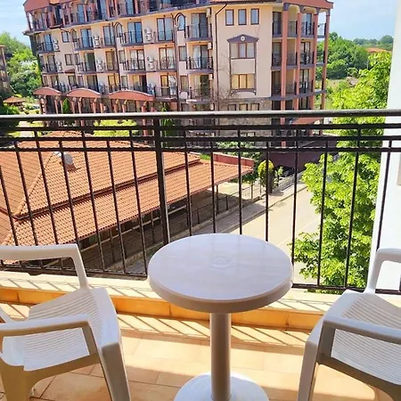 Lägenhet стела в к-с реджина маре Tsarevo