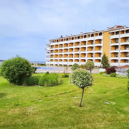 Lägenhet стела в к-с реджина маре