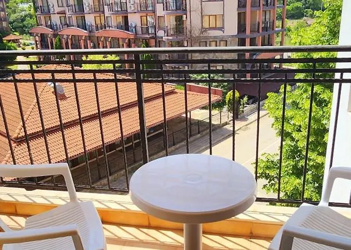 Apartament стела в к-с реджина маре Carewo