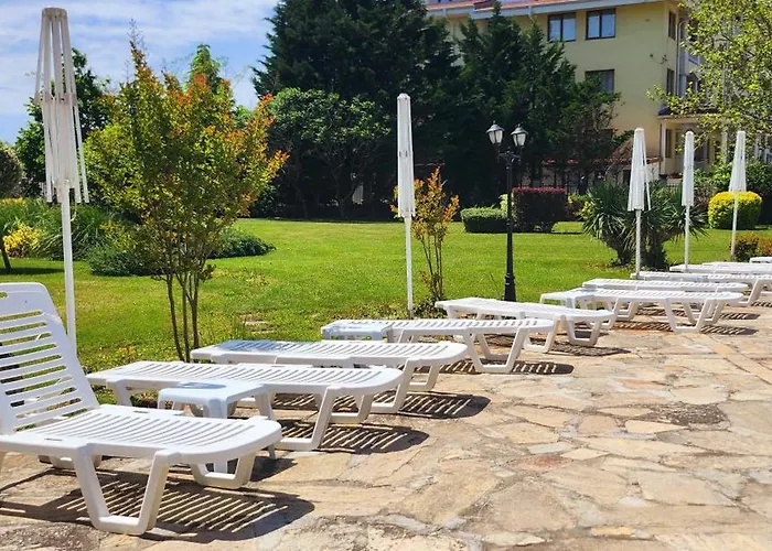 стела в к-с реджина маре Carewo