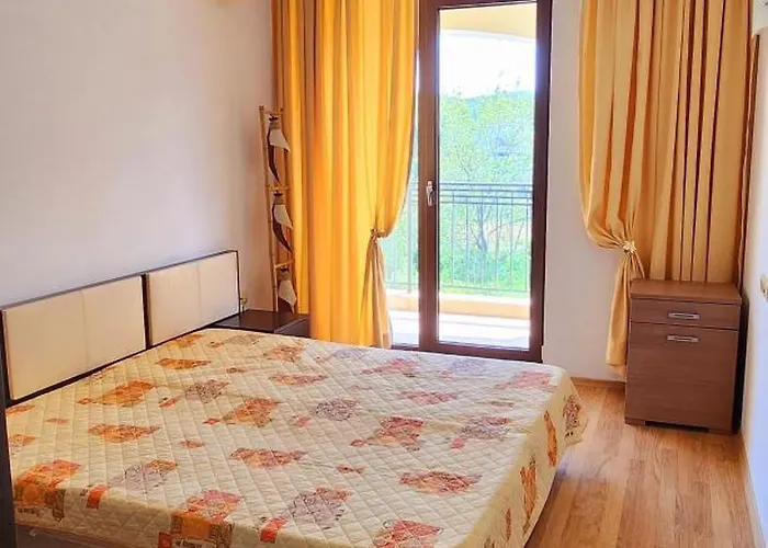 стела в к-с реджина маре Апартамент Царево